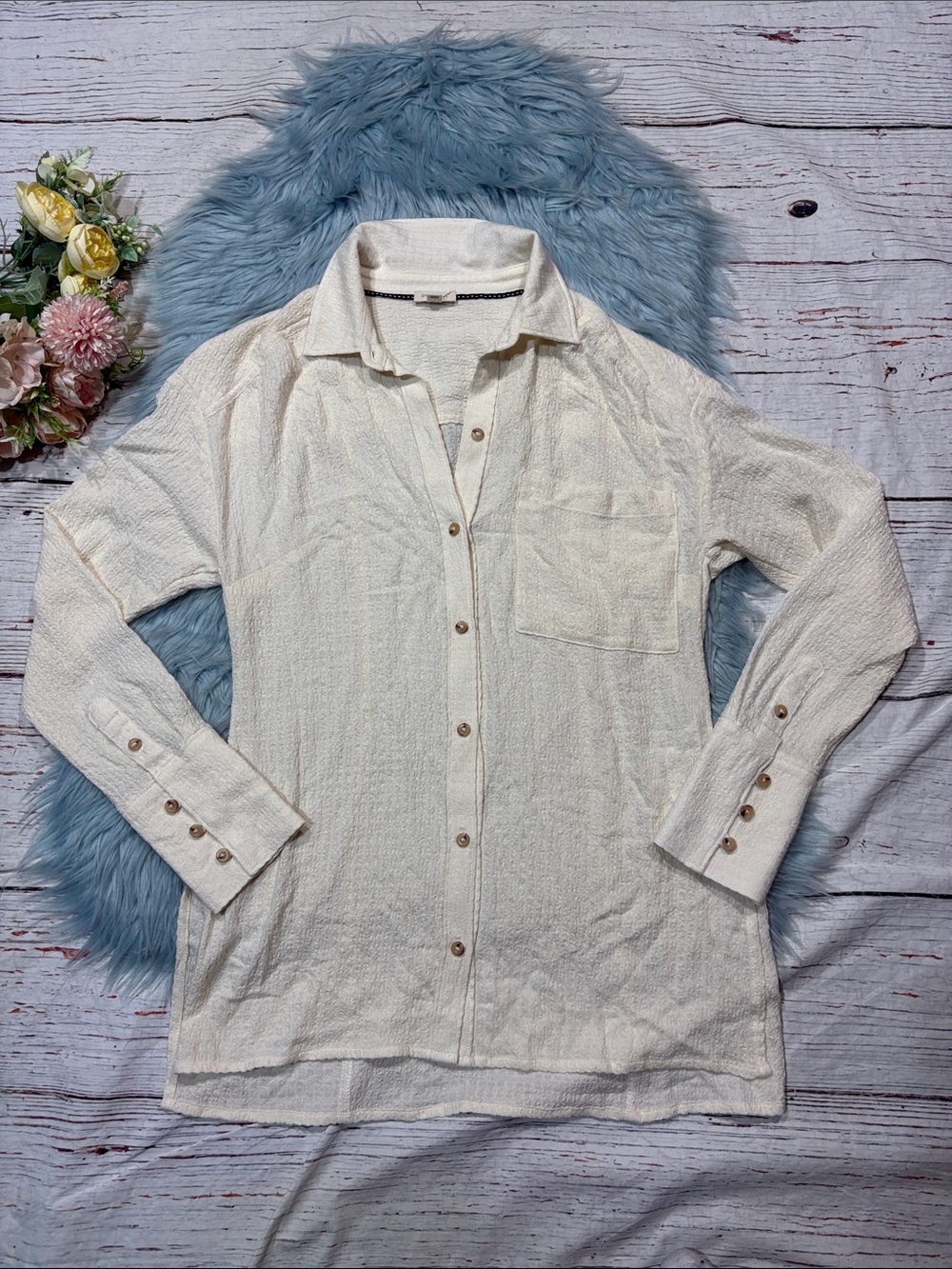 Anthropologie Pilcro Cream Ivory Textured Button Front Blouse